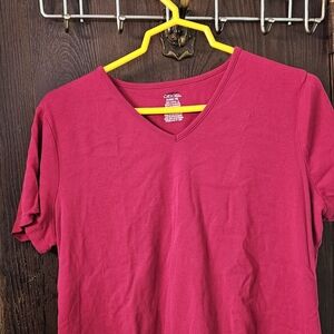 Cherokee Women's Fuchsia V-Neck Tee